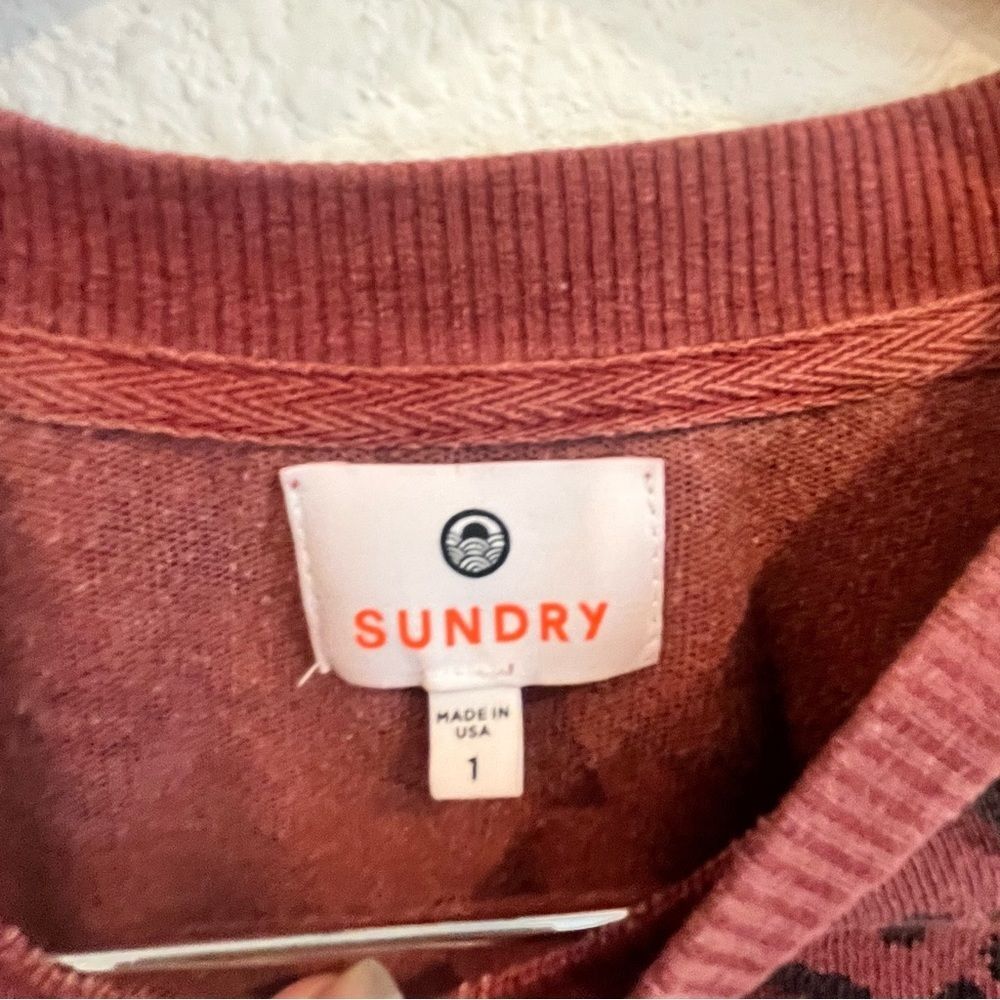 Revolve Sundry Leopard Drapey Crew Neck Sweatshirt in Pigment Spice size 1 - Picture 6 of 7
